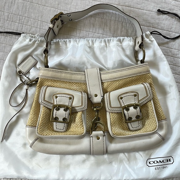 Vintage woven coach shoulder bag. Original coach inside. - Picture 1 of 5